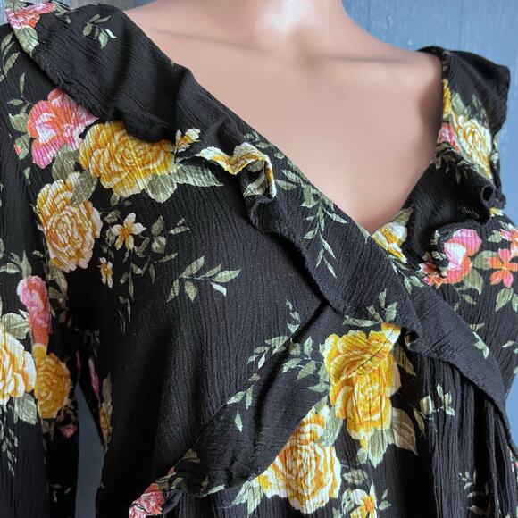 American Eagle Floral Bell Sleeve Ruffle Blouse L Vee Neck Party Romantic Fairy - Picture 2 of 5